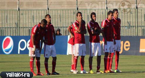 إصابة شريف عبد الفضيل.. ولجنة الكرة بالأهلي تجتمع باللاعبين الاثنين